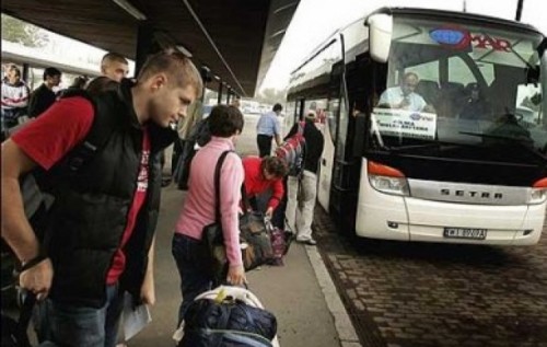Ніхто не задумується, яким чином нашим заробітчанам даються гроші - блогер