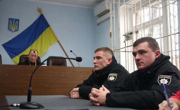 В Полтаві засудили патрульних, які зупинили суддю