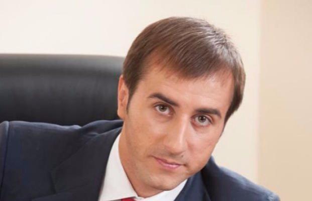 Пока Украина принимает груз 200, радикалы плавают в бассейне Park Hyatt Tokyo 5*