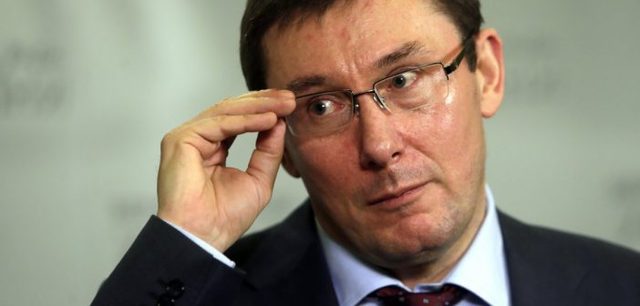 Луценко: Я был одним из пострадавших на Майдане 31 ноября