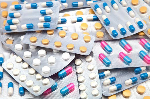 Коррумпированные эксперты подыгрывают фарме и растят цены на лекарства в Украине