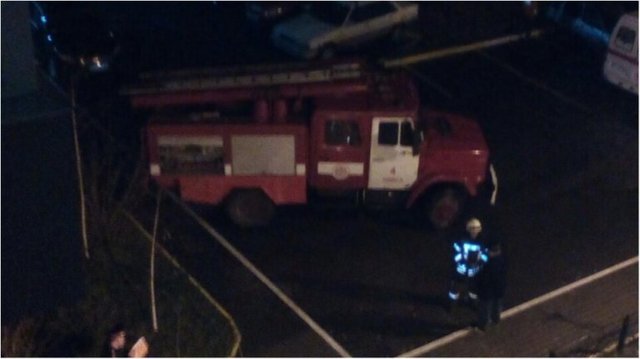 В результате пожара в одесской многоэтажке погибла женщина и четверо детей