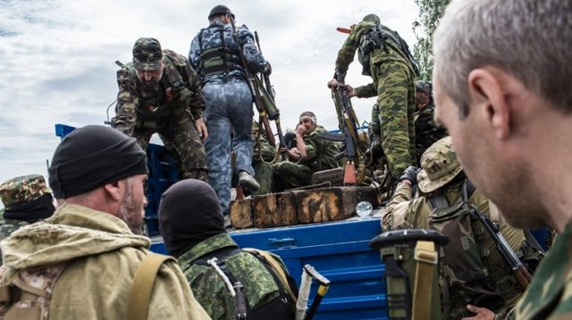 В район Докучаевска прибыли шесть грузовиков с боевиками и тяжелым вооружением