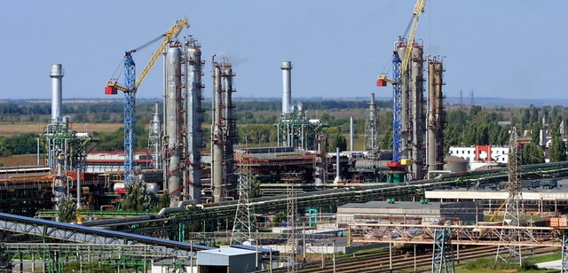 На Одесский припортовый претендуют двое олигархов