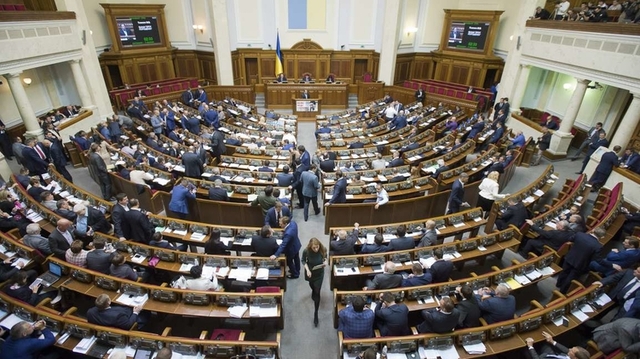 Правительство готовится скинуть соцрасходы на местные бюджеты, где денег нет