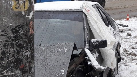 В Чернігові Nissan із мертвим водієм за кермом врізався в BMW 5