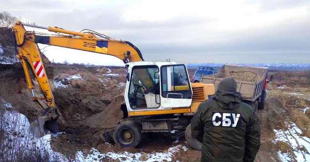 СБУ ликвидировала на Буковине незаконный карьер
