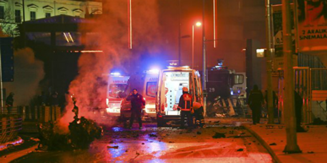 В Стамбуле возле стадиона «Бешикташа» произошел взрыв