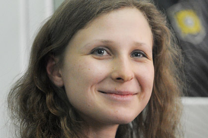 Участница Pussy Riot Алехина во время вручения European Film Awards призвала поддержать Сенцова