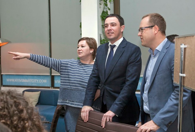 Как руководство Киева ткнули носом в коррупционные схемы и псевдопрозрачный бюджет