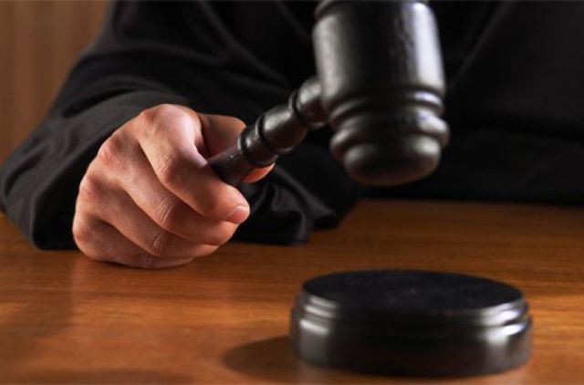 Черниговского фермера обвинили в самовольном захвате взлетной полосы