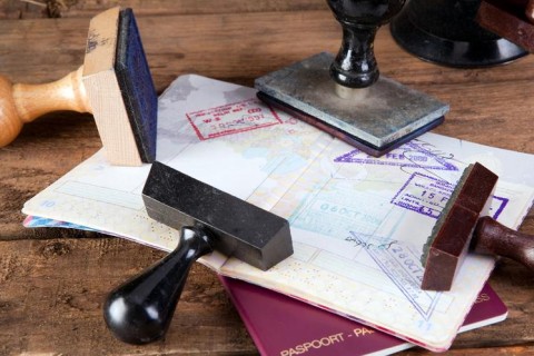 РосСМИ узнали срок введения для Украины безвиза с ЕС