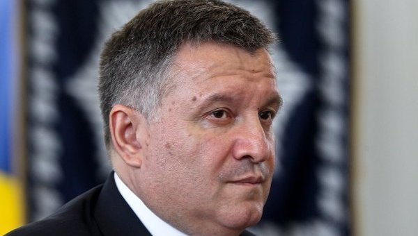 Аваков не збирається у відставку через Княжичі