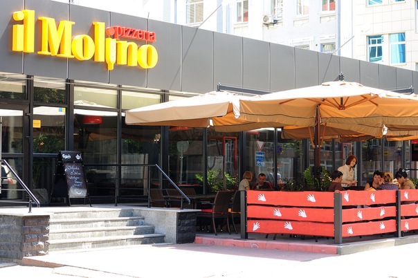 У Києві сталася бійка в ресторані, його приміщення розгромлене