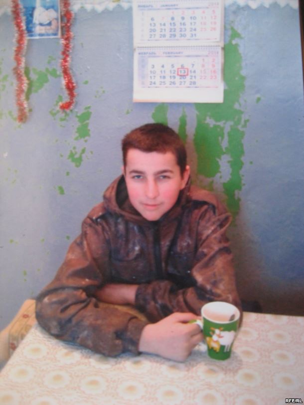 У російській в’язниці до смерті закатували українського підлітка. Почався судовий процес