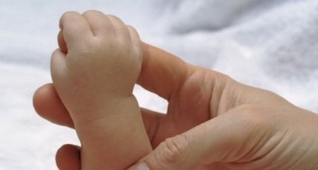 Отец сдал в больницу мёртвого 3-месячного ребёнка