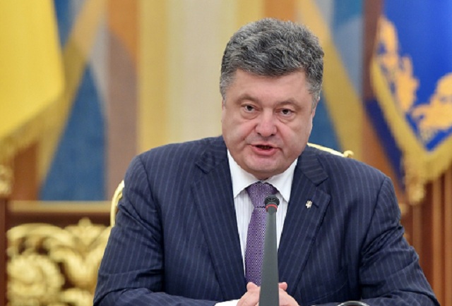 Порошенко отправил в Раду беспрецедентный закон по "Привату"