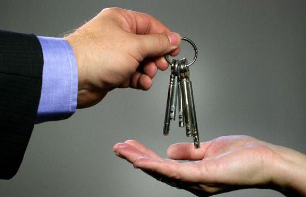 В Запорожье 88-летняя пенсионерка оказалась на улице, имея 3-комнатную квартиру