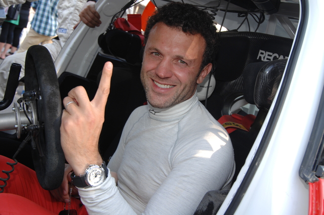 Еще один фигурант дела Клименко собирается покинуть Украину