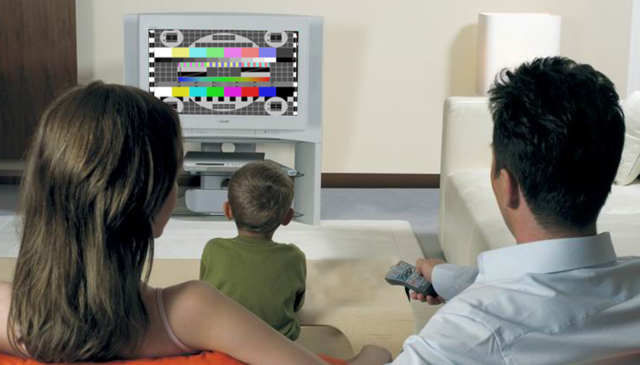 Новогоднее телевидение станет дефицитным деликатесом