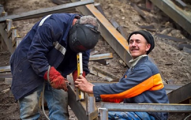 3 млн беспринципных граждан Украины работают в России во время войны