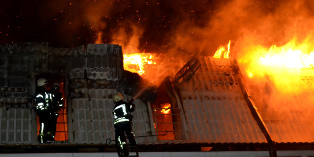 В Одессе эвакуировали людей из-за пожара в девятиэтажке