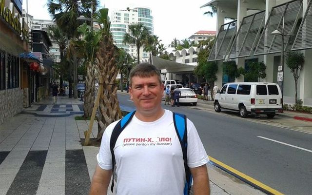 В Перу российский турист напал на "поющего дальнобойщика" из-за его футболки с Путиным