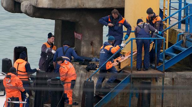 В Москву прилетел первый самолет с останками тел погибших