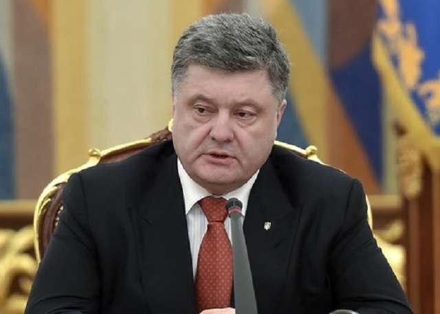 Порошенко заявив про загрозу терактів та диверсій на об’єктах критичної інфраструктури