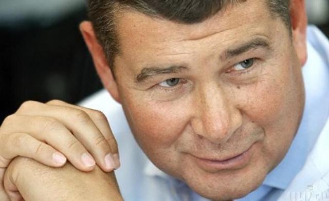 Порошенко заводит уголовные дела на всех, кто в оппозиции - Онищенко