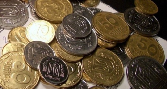 Праздники ни при чем: экономист объяснил, почему падает гривня