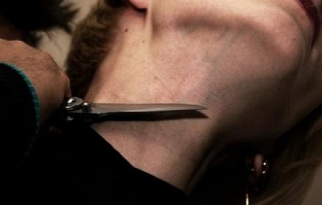 Киевлянку, ищущую женского счастья, любовник подверг вооруженному ограблению