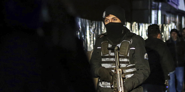 В Стамбуле неизвестный расстрелял посетителей ресторана