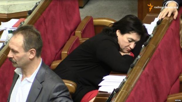 Украинский нардеп просит лишить себя неприкосновенности