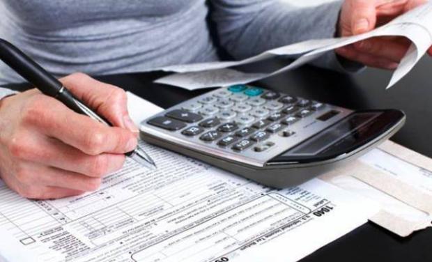 Пенсії по-новому: Стало відомо, скільки податку доведеться платити українцям для накопичувальної системи