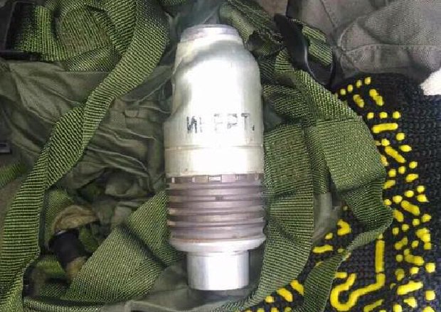 В Черкассах двое мужчин гуляли по улицам с гранатометом в сумке