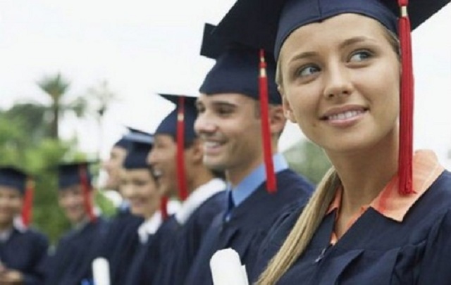 Выходцы из Украины оказались самыми образованными беженцами в США