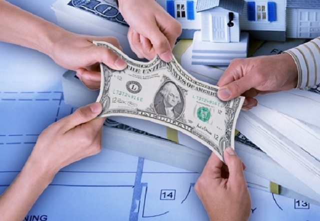 Залізничники завищили на 8 млн. ціни на радіостанції, замовлені у фірми релігійного лідера