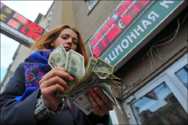 Потребительский бум в Украине. Люди начали активно тратить свои сбережения