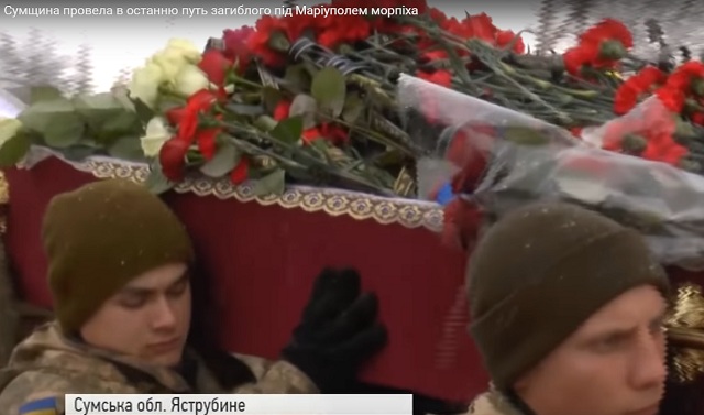 С погибшим под Мариуполем морским пехотинцем Николаем Охрименко простились на Сумщине