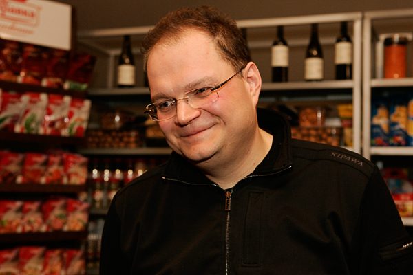 Канал СТБ припиняє показ російської “Битви екстрасенсів” та звільняє тих, хто показав бойовиків