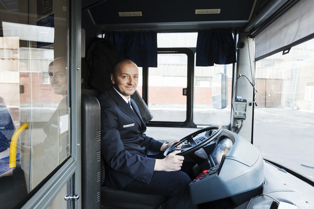 "Я тебя в АТО не посылал, так что возить бесплатно не буду"