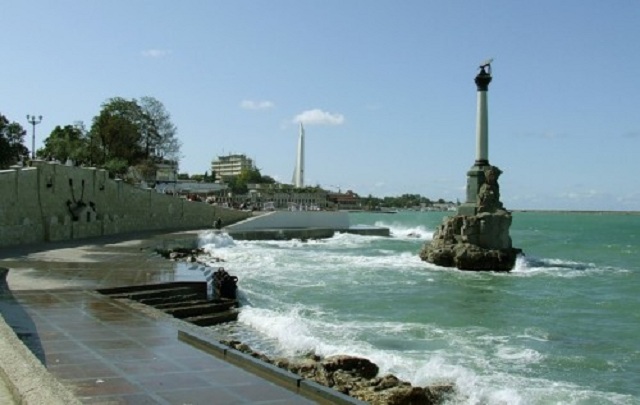 "Абсолютно точно, что Севастополю при Украине было лучше", – россияне в соцсетях