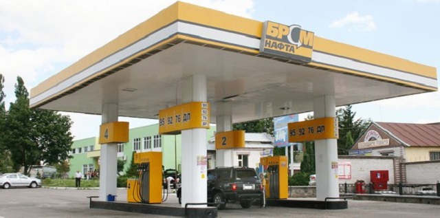 На БРСМ вовсю торговали поддельным топливом и обманывали государство