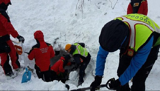 В Италии увеличилось число погибших в результате схода лавины