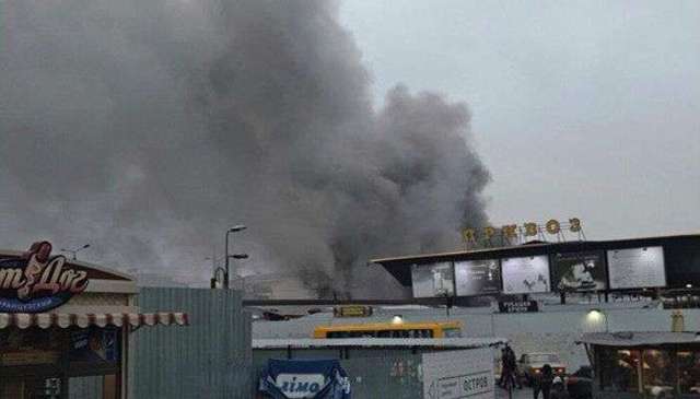 В Одессе горел один из крупнейших украинских рынков