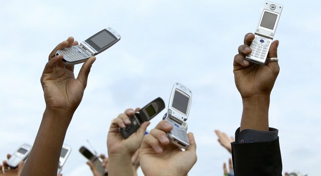 В Мариуполе исчезла мобильная связь от “Киевстар”