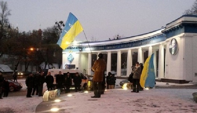 У Києві вшанували перших полеглих Героїв Небесної Сотні