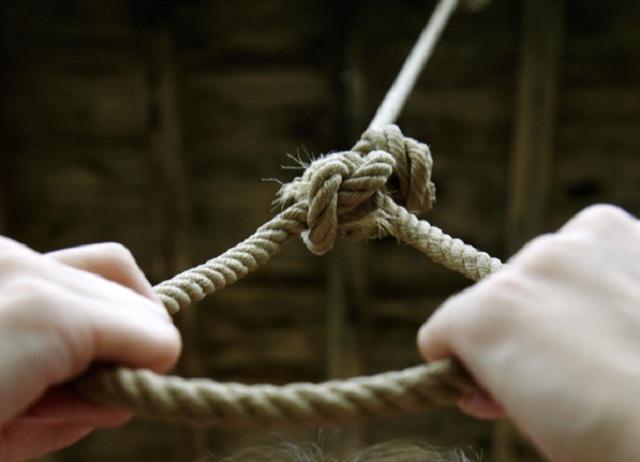 В Житомире повесился сотрудник военного института