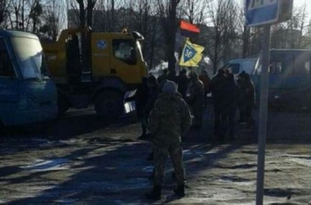 Тарифный бунт зреет под Киевом: люди требуют снизить цены на проезд